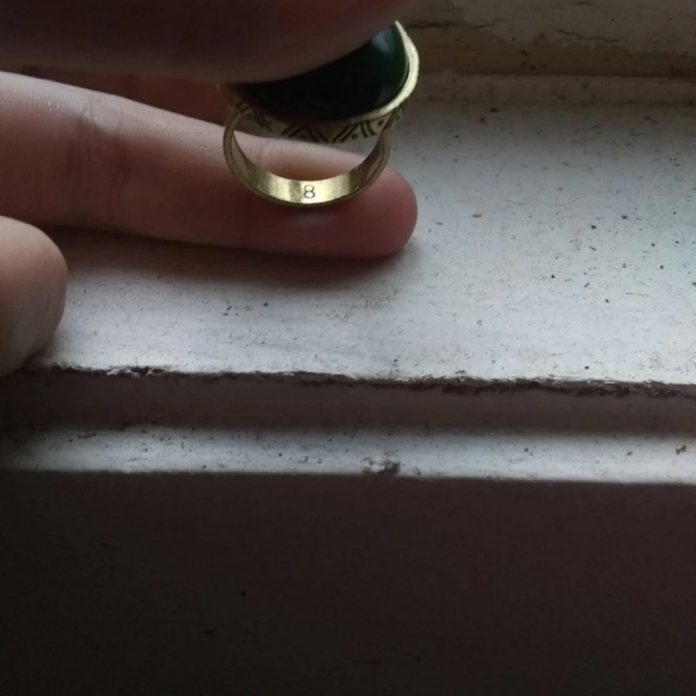 Deep green ring - Picture 3 of 3
